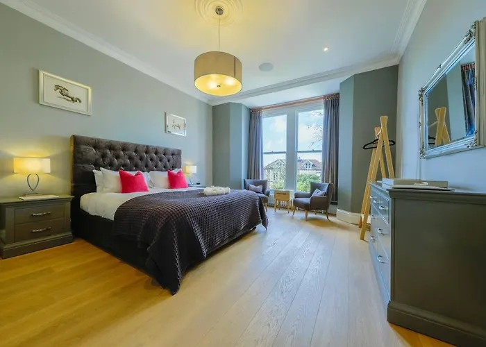 Luxury 3-bed - Spacious, Stylish Appartement *