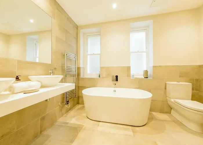 Luxury 3-bed - Spacious, Stylish Bristol