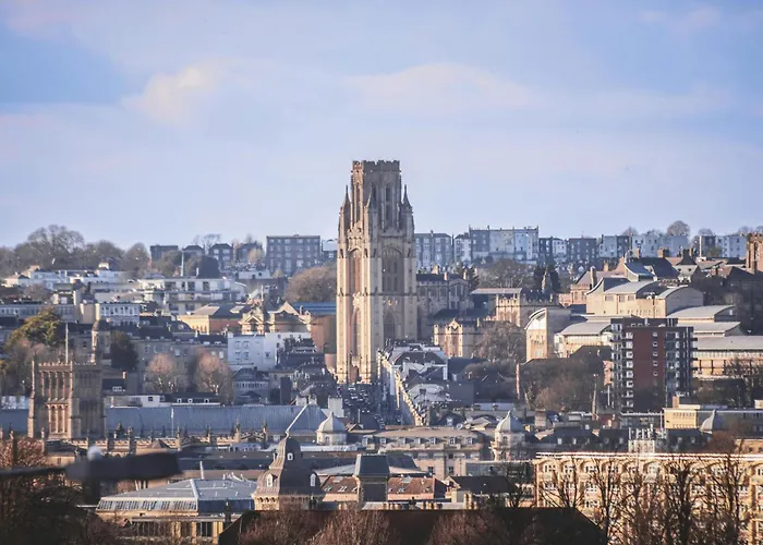 Luxury 3-bed - Spacious, Stylish *