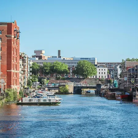 Luxury 3-bed - Spacious, Stylish Bristol