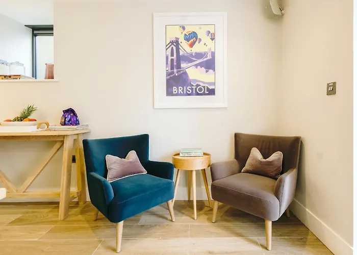 Luxury 3-bed - Spacious, Stylish Apartment Bristol