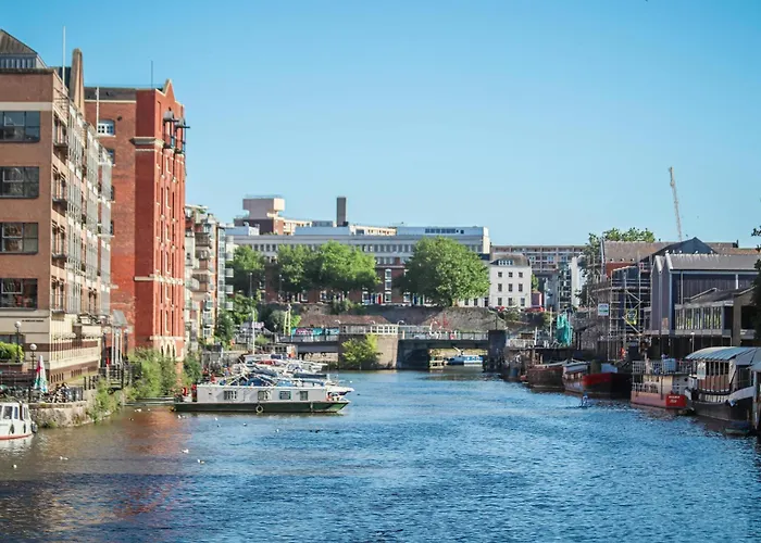 Luxury 3-bed - Spacious, Stylish Bristol