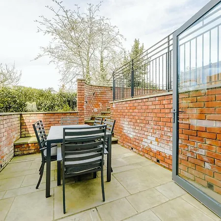 Luxury 3-bed - Spacious, Stylish Apartamento *